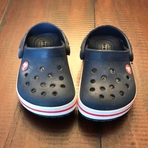 Toddler Crocs size 6
